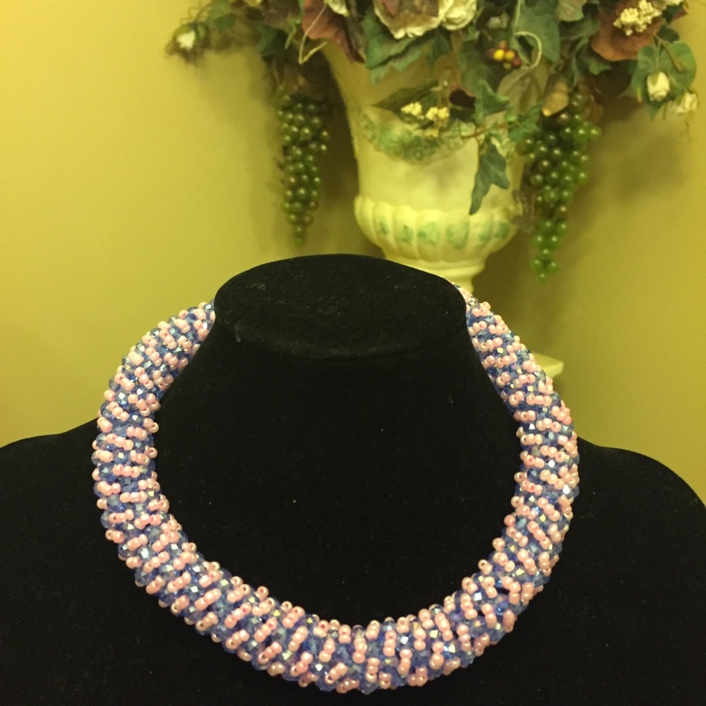 An elegant Set-baby Pink mixed with blue beads - Picture 5 of 8